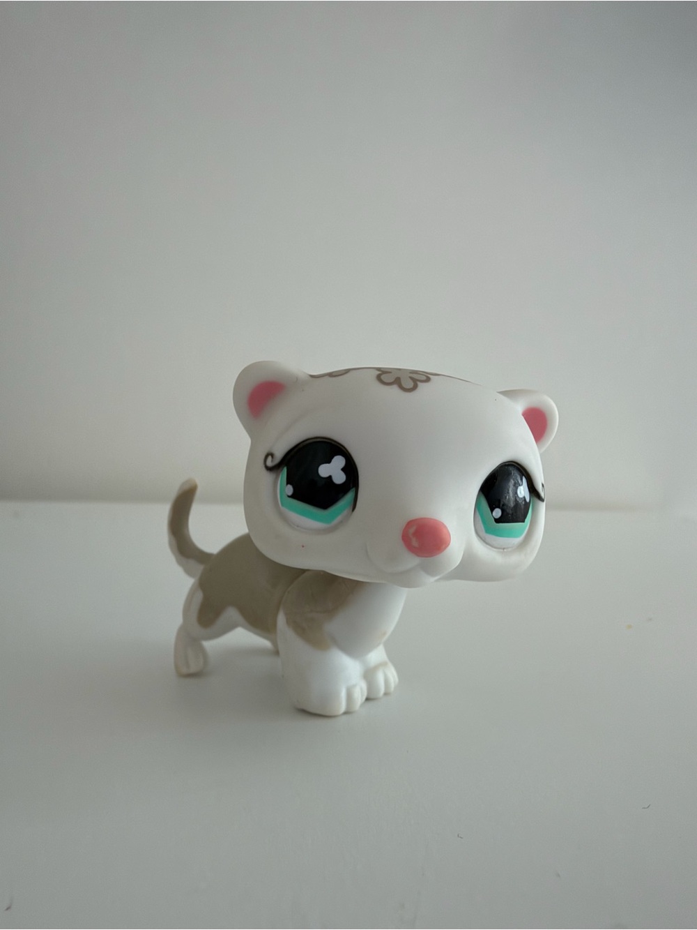 2006 LPS #579 Littlest Pet Shop G2 Gray Ferret